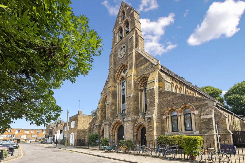 Arundel Square, London, N7