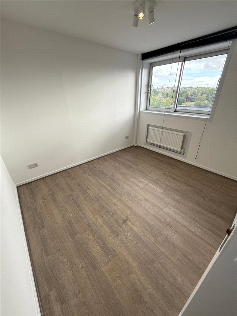 Valley Drive, London, NW9