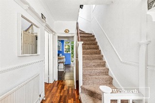 Nether Street, Finchley, London, N3
