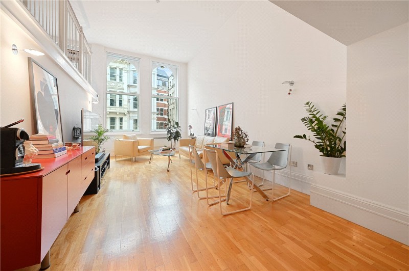 Ludgate Hill, London, EC4M