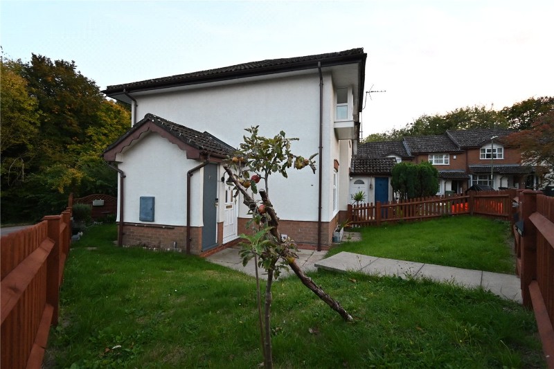 Constantine Way, Basingstoke, Hampshire, RG22