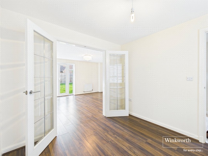 Roe Gardens, Three Mile Cross, Reading, RG7