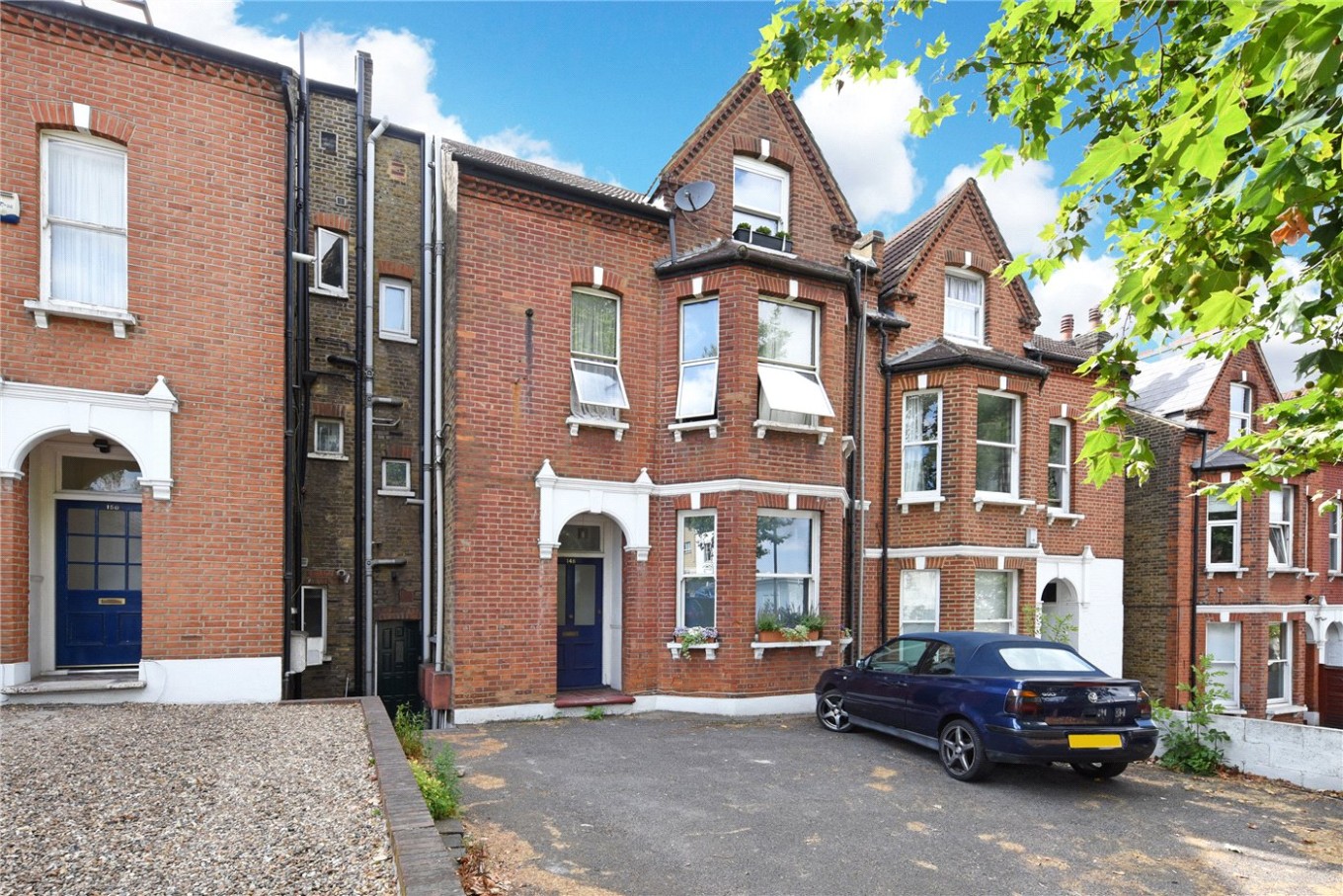 2 bedroom property for sale in Knights Hill, West Norwood, London, SE27