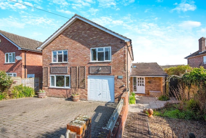 Birds Lane, Midgham, Reading, Berkshire, RG7