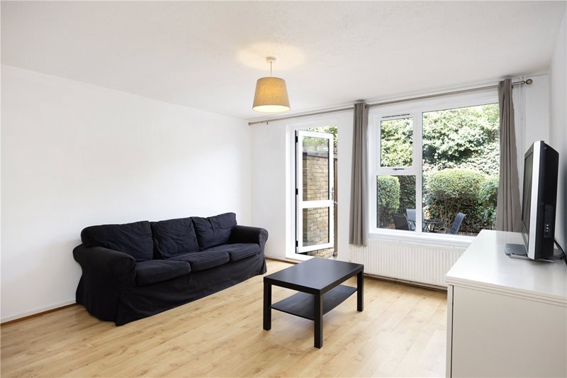 Normanby Close, London, SW15