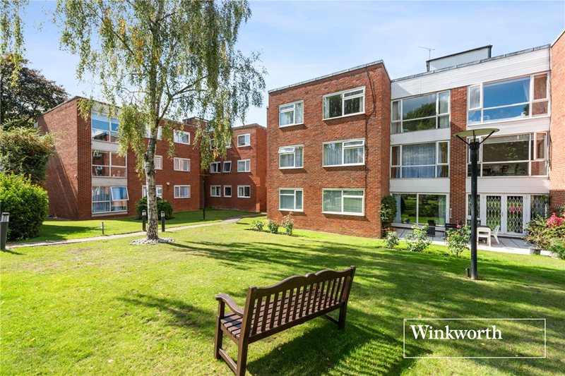 Hendon Lane, Finchley, London, N3