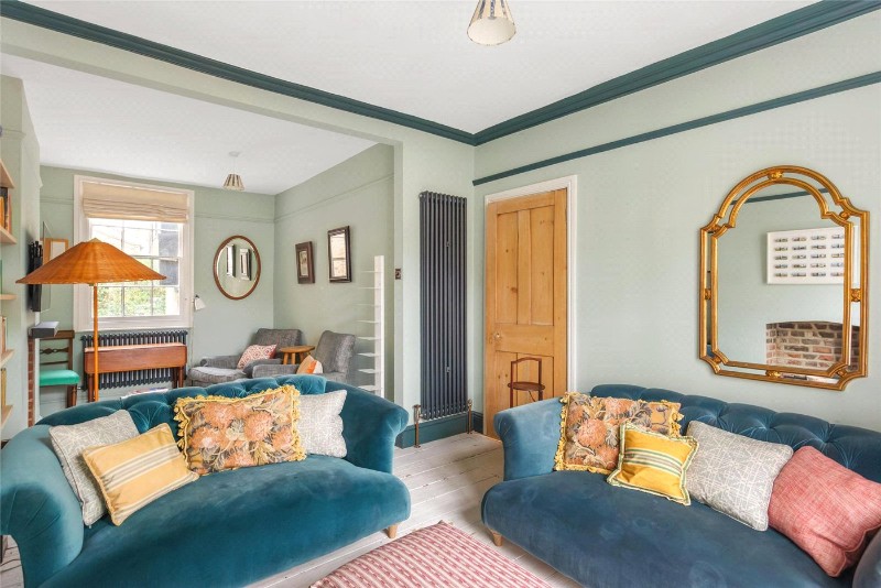 Walcot Square, London, SE11