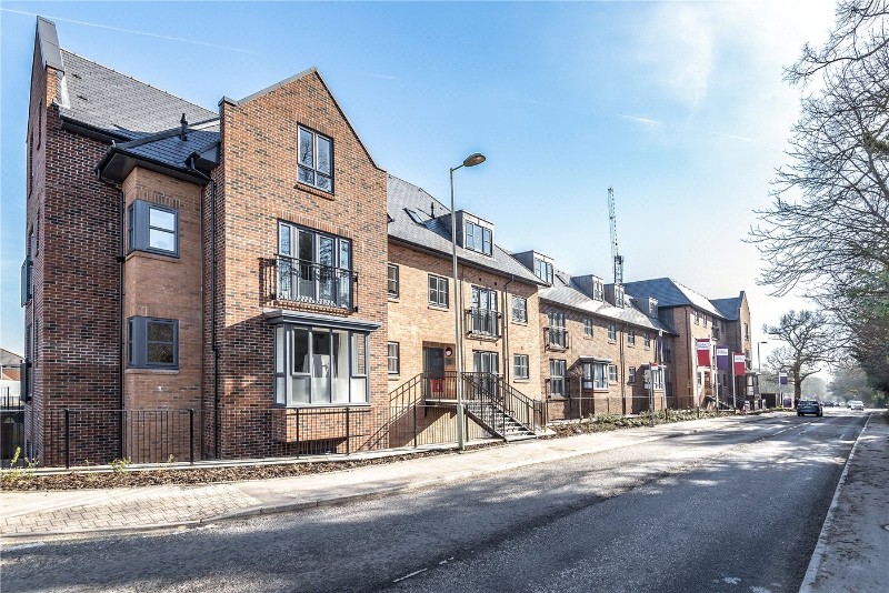 Carter Court, Hook, Hampshire, RG27