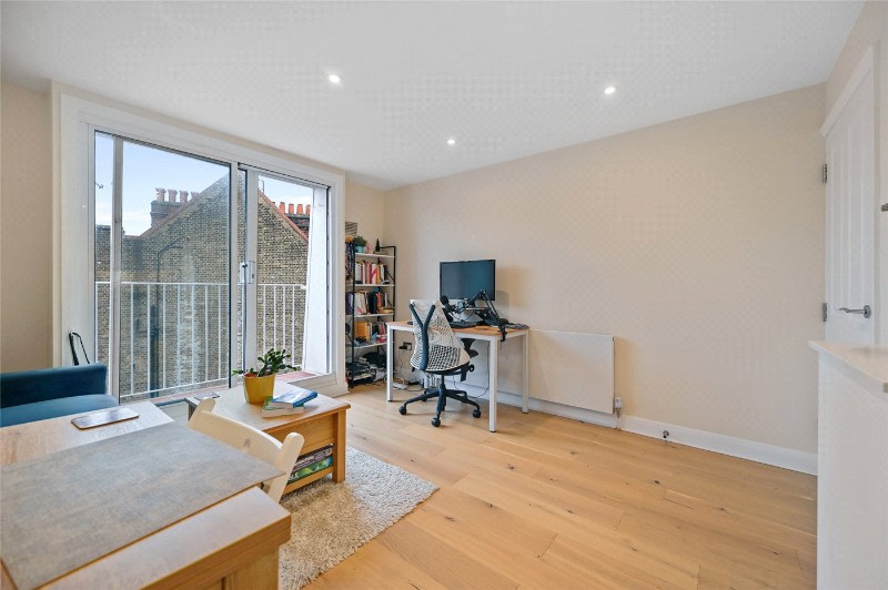 Sinclair Gardens, Brook Green, London, W14