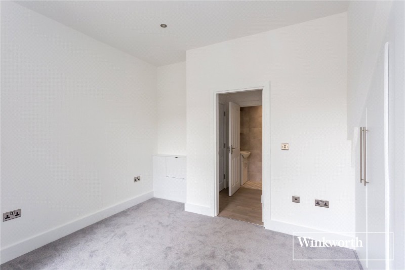 Station Road, London, N3