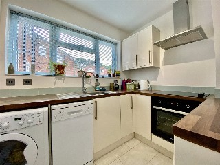 Portarlington Road, Westbourne, Dorset, BH4