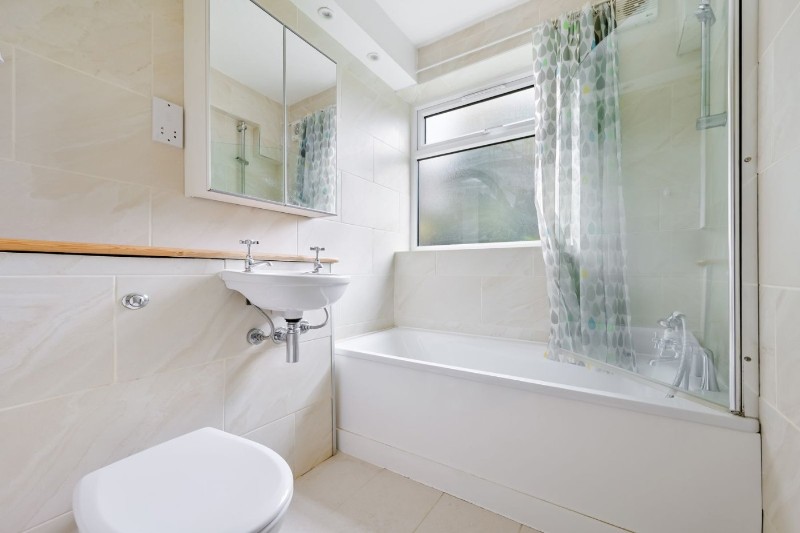 Bromley Road, London, SE6