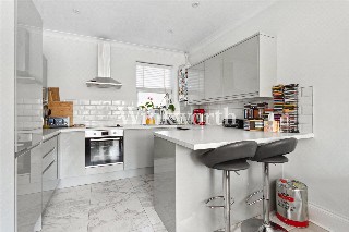 Lightcliffe Road, London, N13