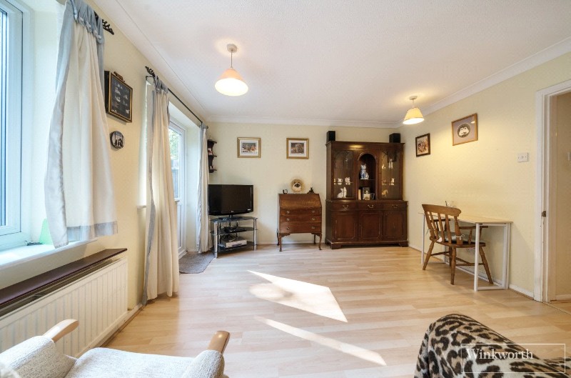 Hawkesworth Drive, Bagshot, Surrey, GU19