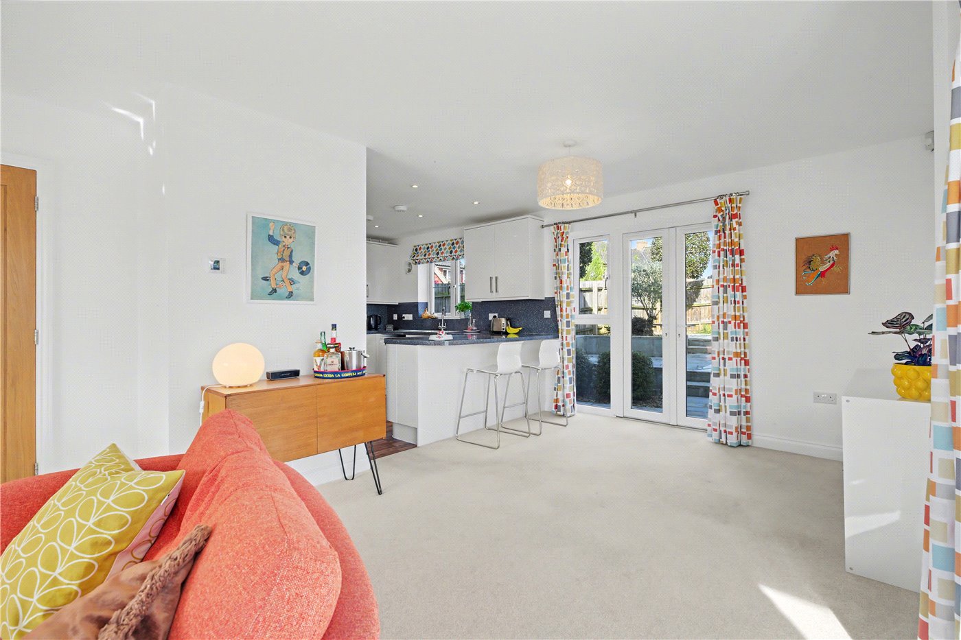 Living / Dining Area