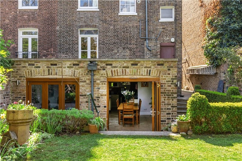 Stockwell Park Road, London, SW9