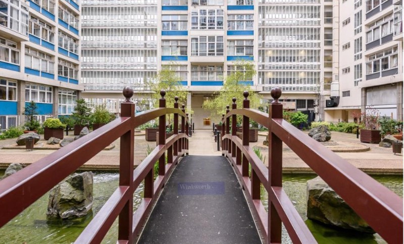 Newington Causeway, SE1