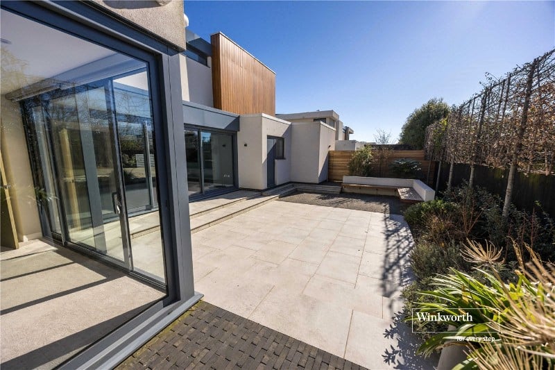 Avon Run Close, Friars Cliff, Christchurch, Dorset, BH23