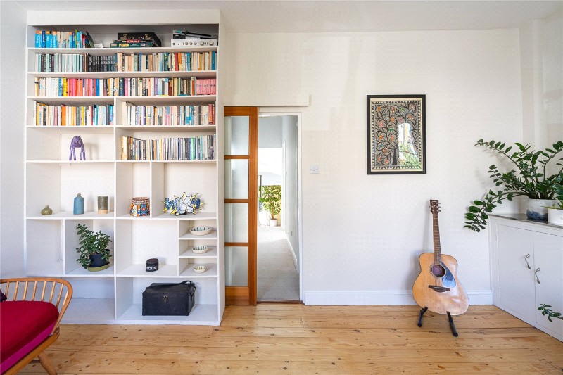 Saltoun Road, London, SW2