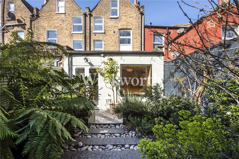 La Rose Lane, London, N15