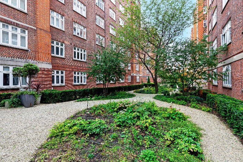 Grove Hall Court, Hall Road, St John&#39;s Wood, London, NW8