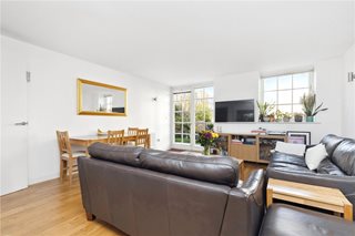 Enfield Road, London, N1