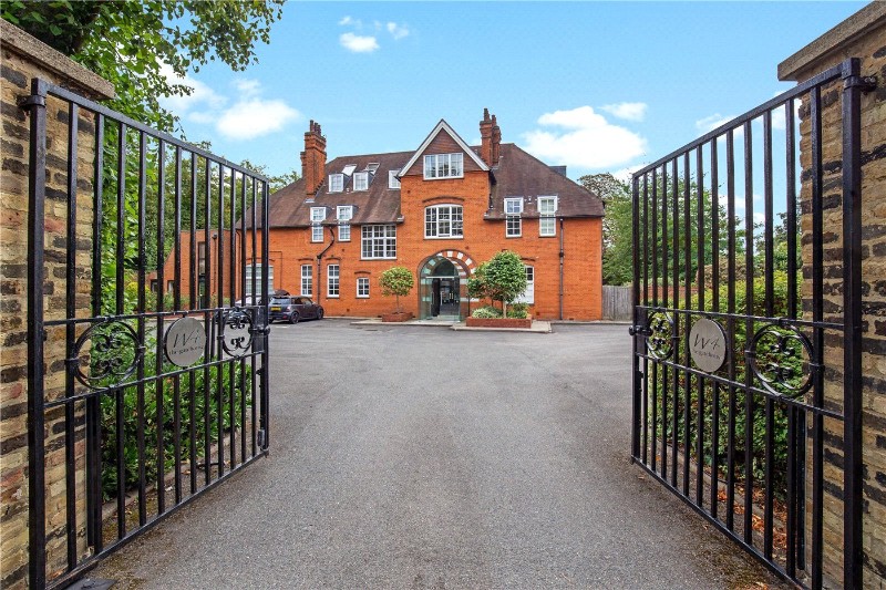 The Gatehouse, Hogarth Lane, London, W4