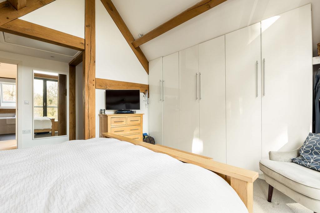 A BEDROOM 1C ph16.jp