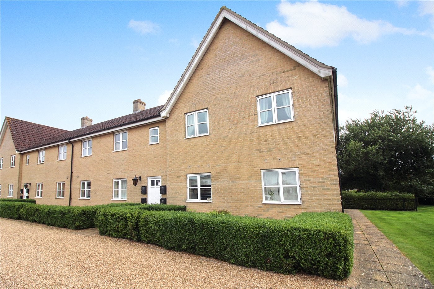 2 bedroom property for sale in Bromedale Avenue, Mulbarton, Norwich, NR14 (Ref POR210599) £160,000