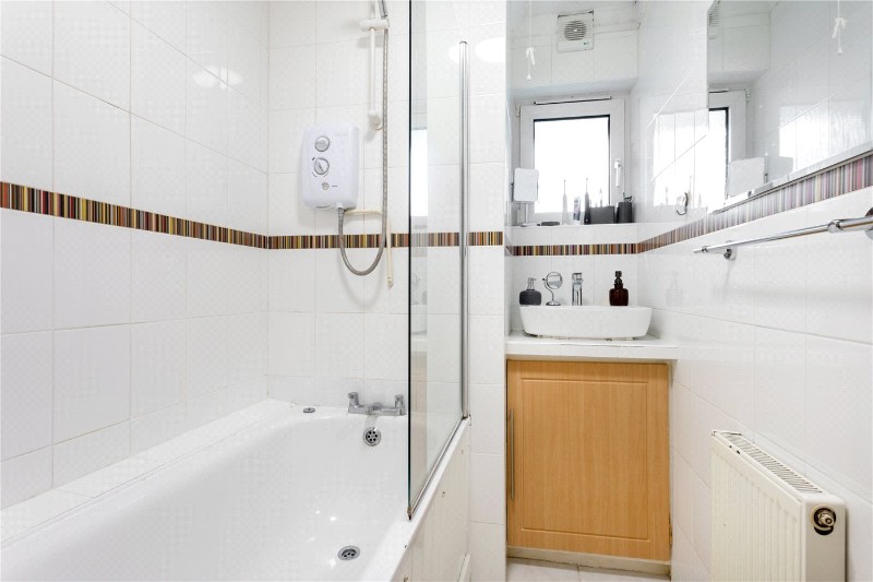 Winterfold Close, London, SW19