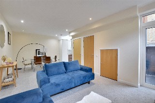 Hedgley Mews, Lee, London, SE12