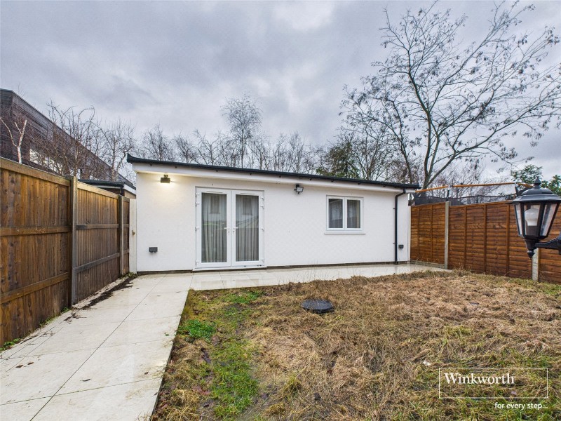 Sturgess Avenue, London, NW4