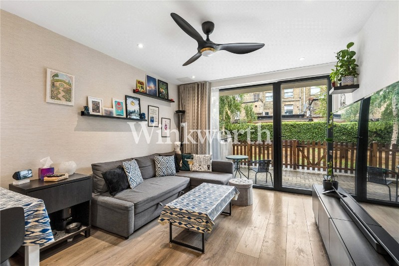 Woodside Apartments, 2a, Canning Crescent, Wood Green, N22