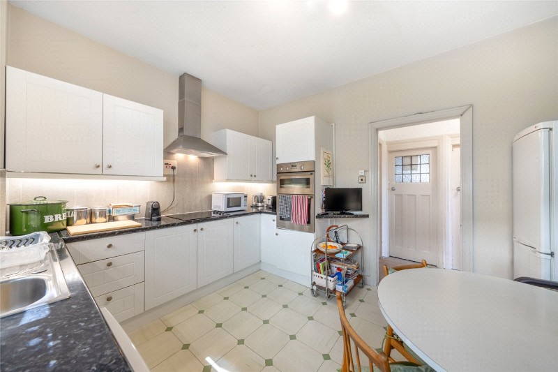 Cholmley Gardens, London, NW6