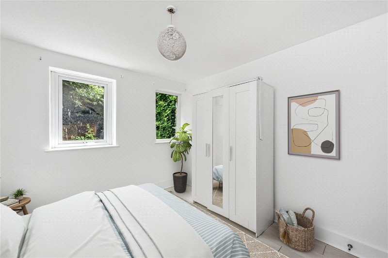 Newnham Road, London, N22