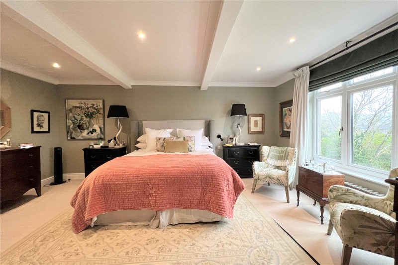 Mayflower Way, Farnham Common, SL2