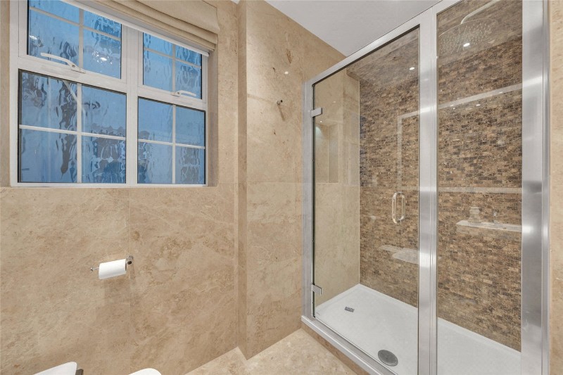 Berkeley Court, Marylebone Road, London, NW1