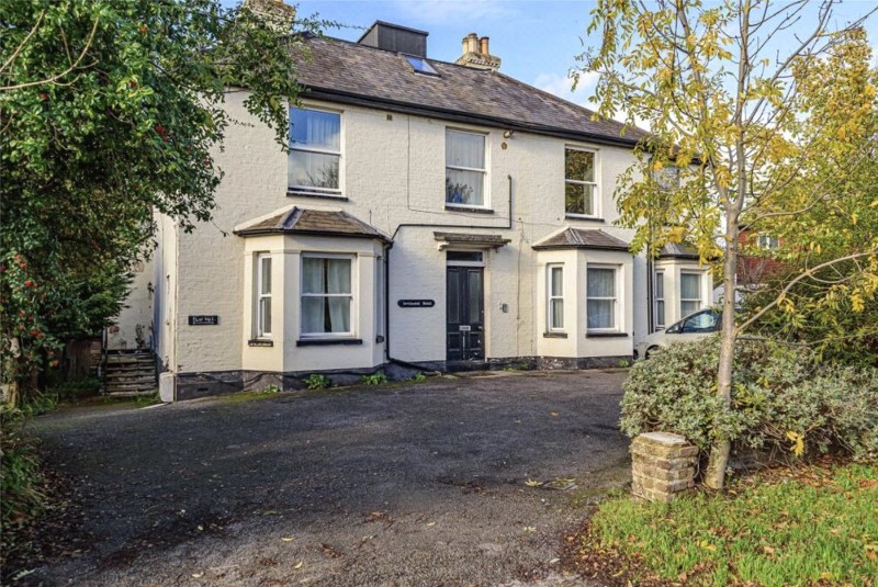Epsom Road, Epsom, Surrey, KT17