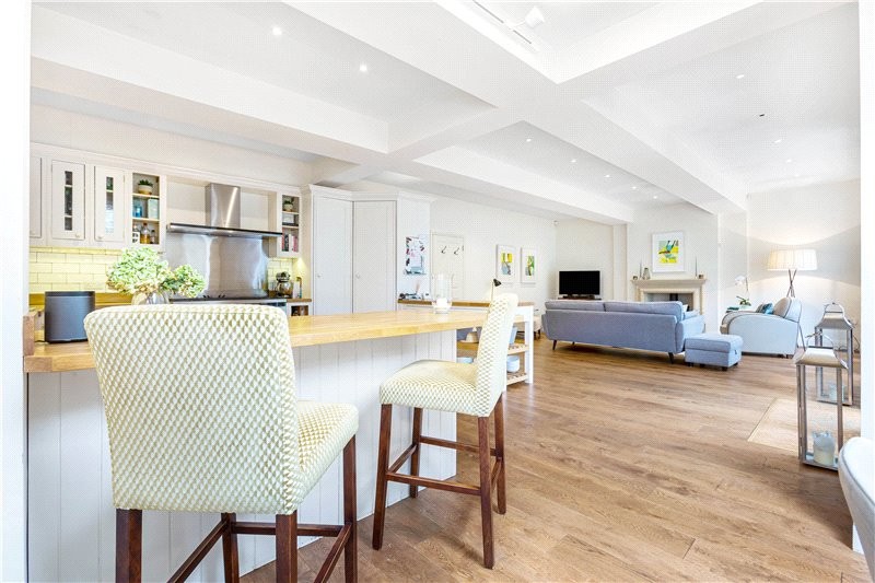 Ferry Road, Barnes, London, SW13