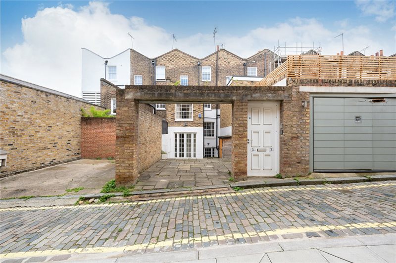 Ordnance Mews, London, NW8