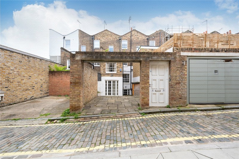 Ordnance Mews, London, NW8