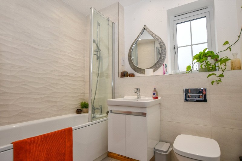 St. Legers Way, Riseley, Reading, Hampshire, RG7