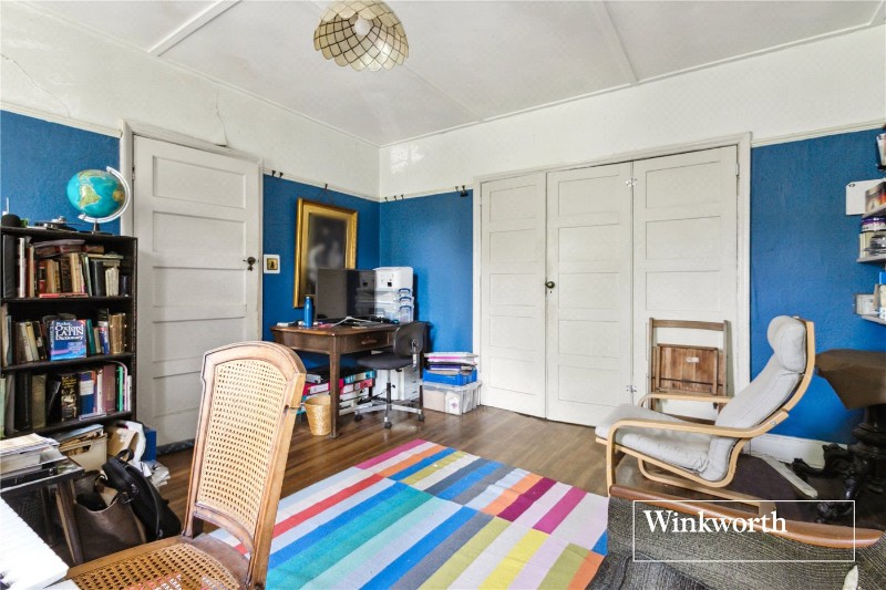 Nether Street, Finchley, London, N3