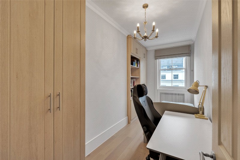 Randolph Avenue, London, W9