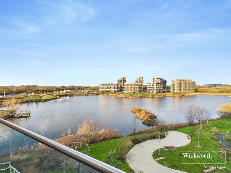 Flagstaff Road, Green Park, Reading, Berkshire, RG2