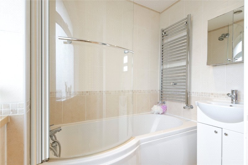 Long Walk, Epsom, Surrey, KT18