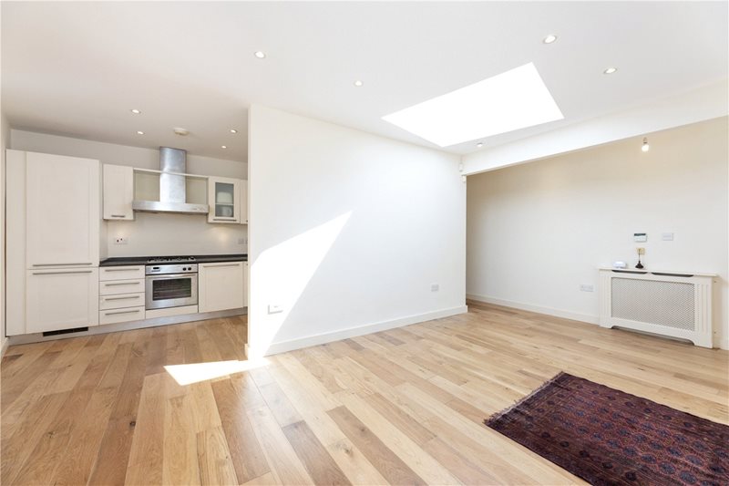 Balvernie Grove, London, SW18