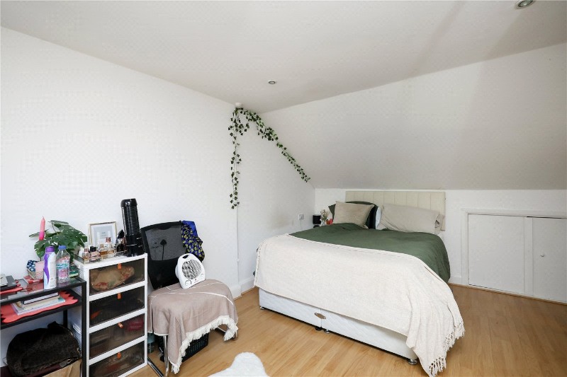 Bollo Bridge Road, London, W3