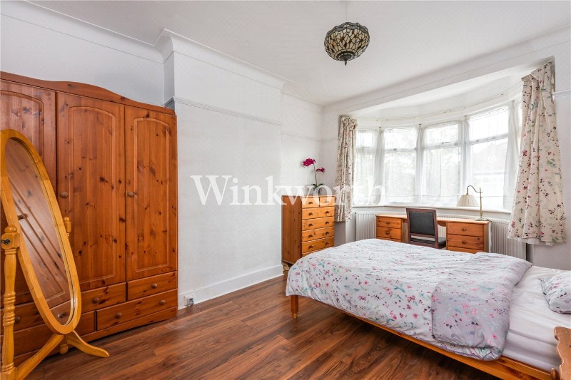 Stirling Road, London, N22