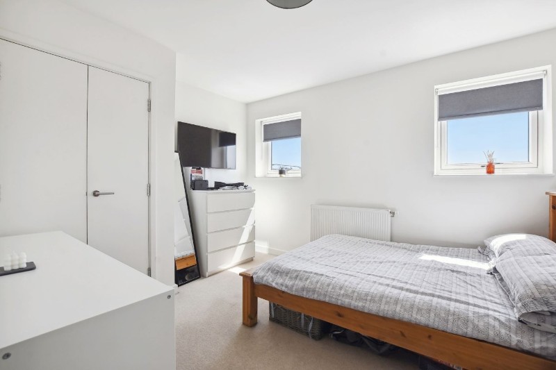 Telford Road, London, N11